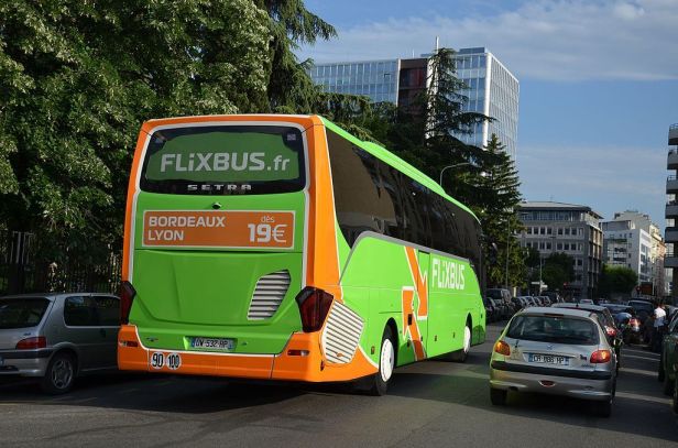 1024px-flixbus_setra_s_516_hd_-_lyon_part_dieu