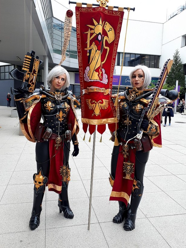768px-pyrkon_2019_cosplay_siostry_bitwy_warhammer